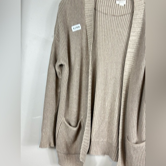 A.N.A medium cardigan sweater 22 p2p 28” length front pockets preowned - Picture 3 of 6